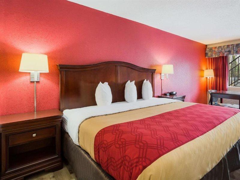 Econo Lodge Historic Area Williamsburg Eksteriør bilde